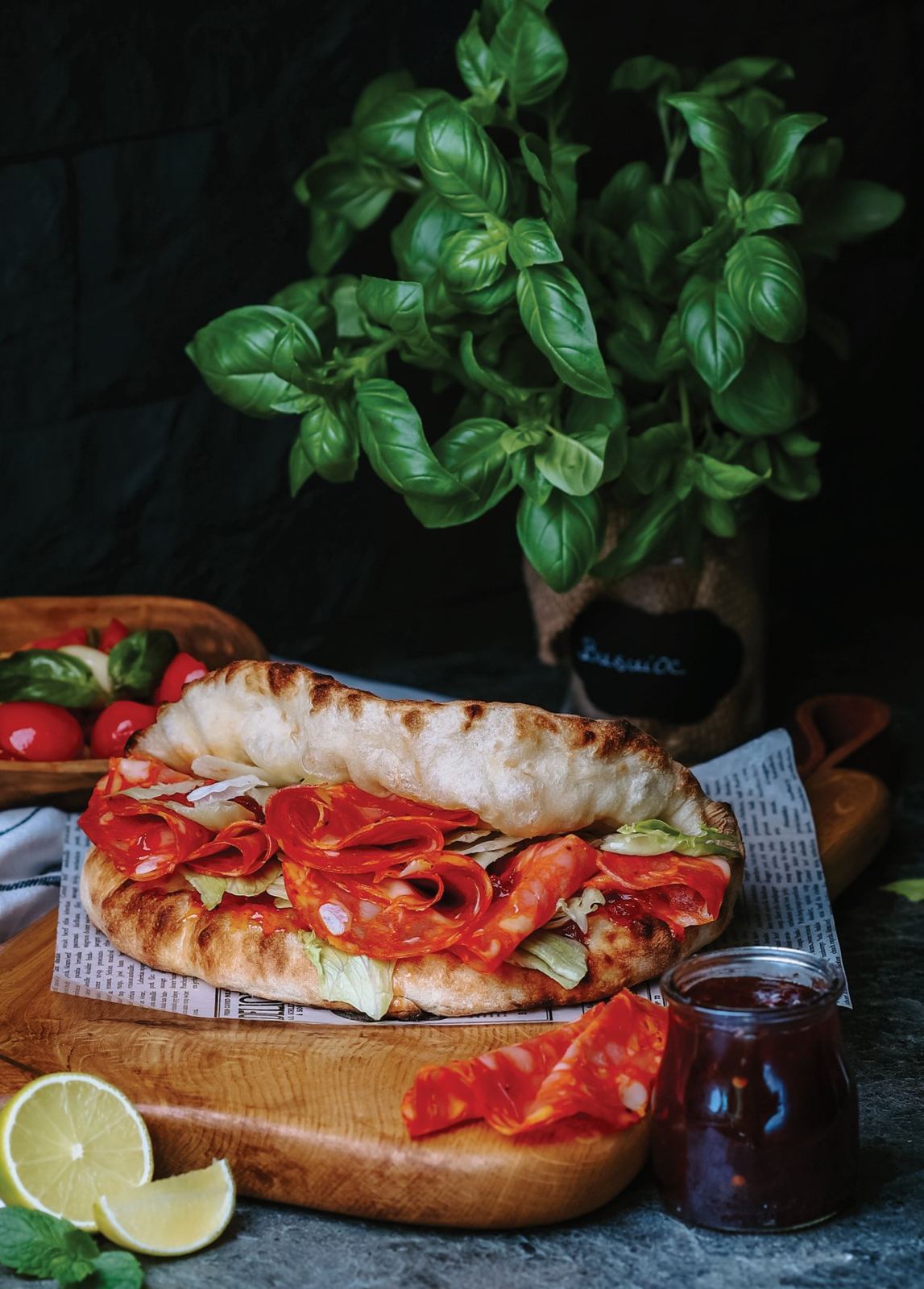 Fresco sandwich Honey picante pe aluat de pizza